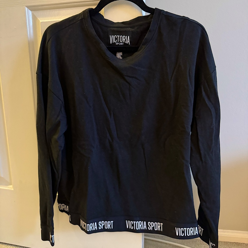Victoria Sport Crewneck
